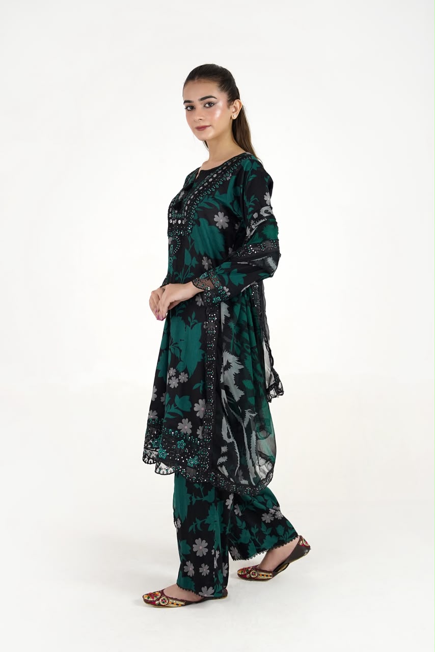 Noir Emerald Bloom Suit