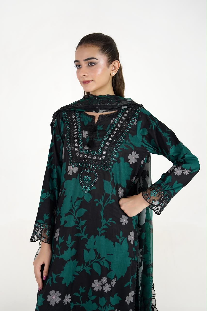 Noir Emerald Bloom Suit